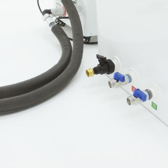 Hoses and valves detail